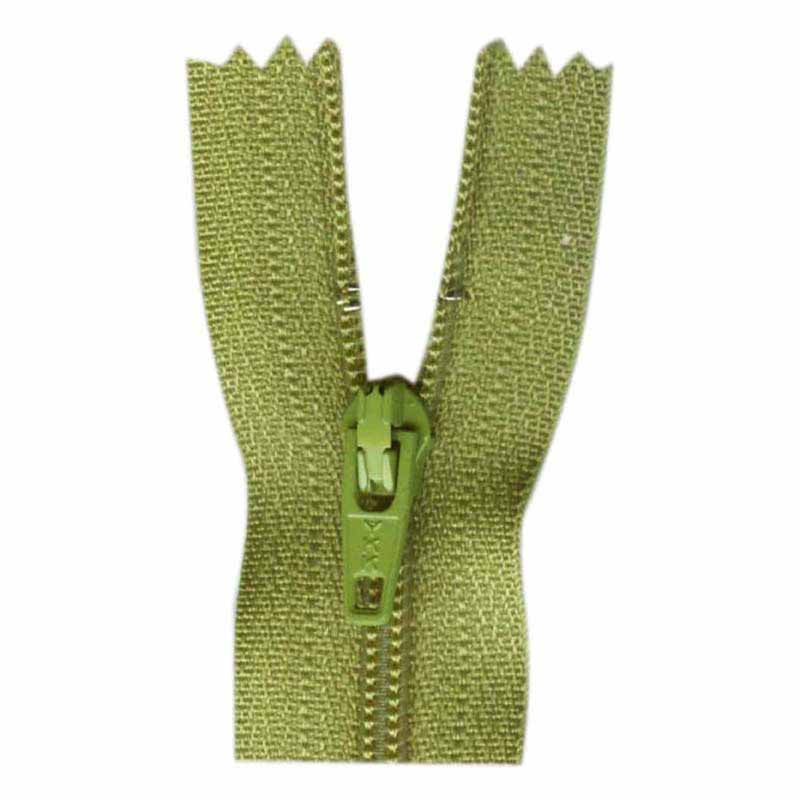 COSTUMAKERS General Purpose Closed End Zipper 55cm (22″) - Apple Green